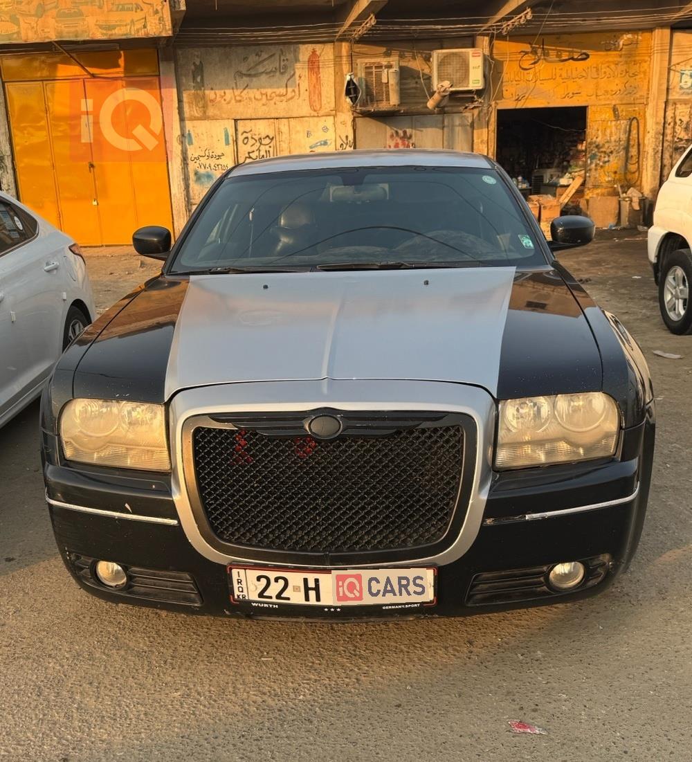 کرایسلەر 300